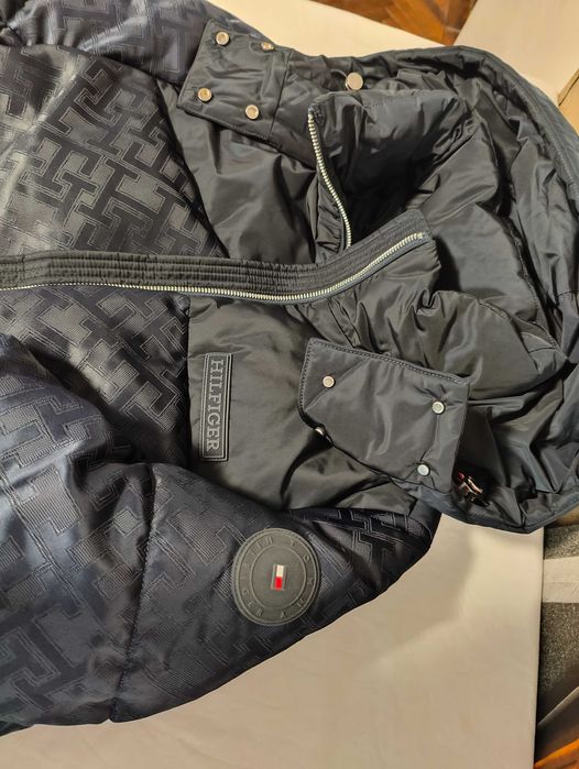 Geaca Tommy Hilfiger masura L