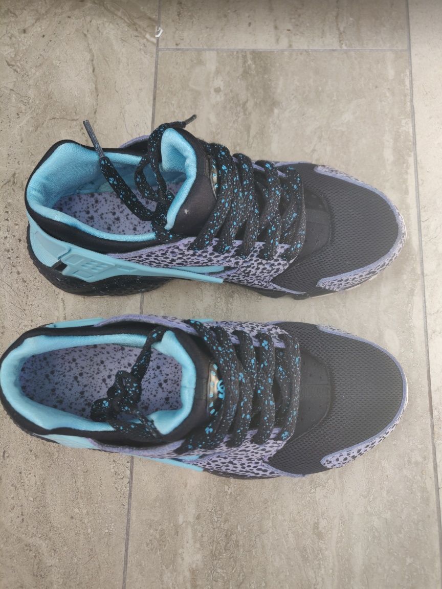 Adidasi dama/copil Nike Huarache Run