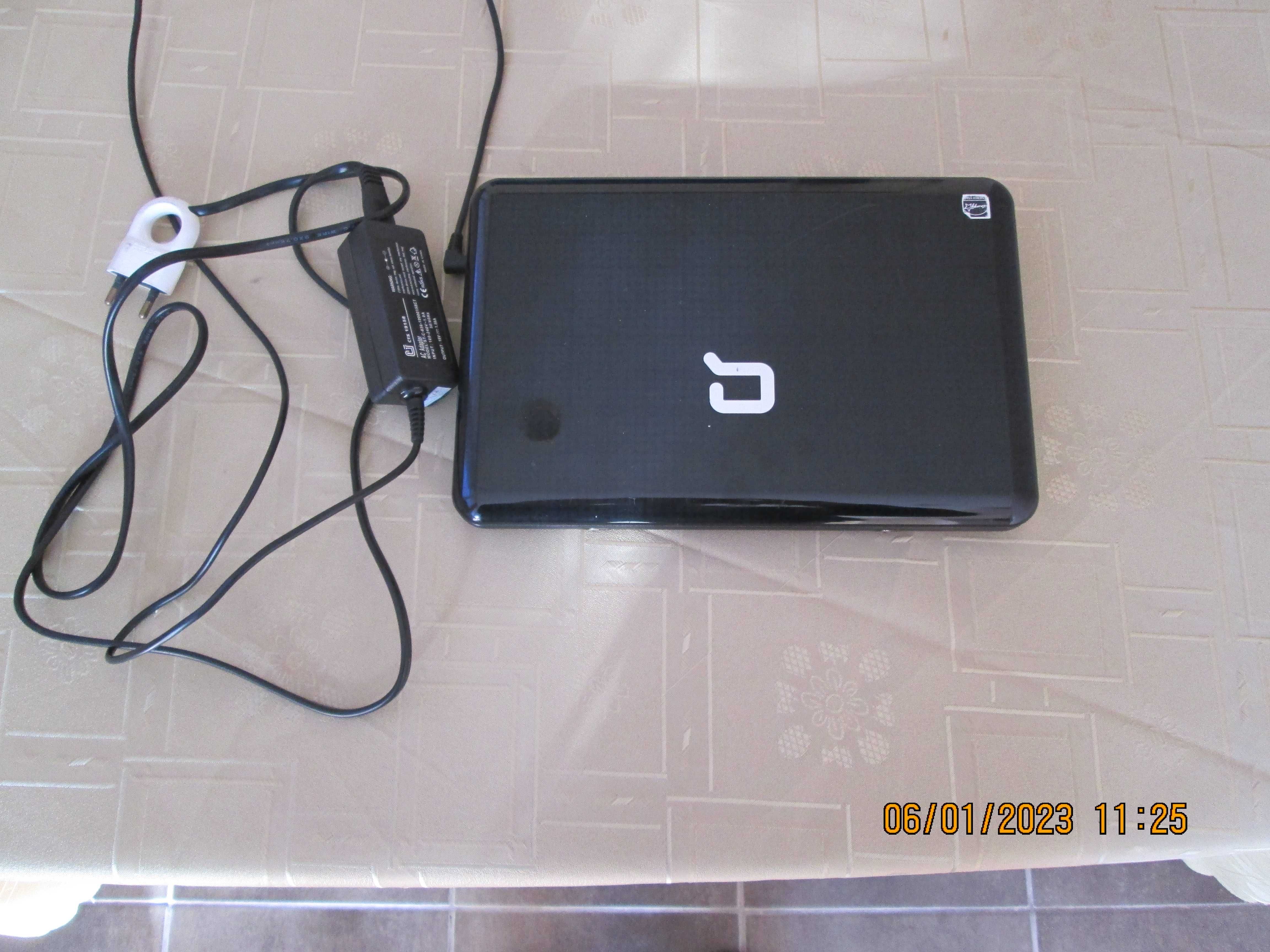 мини лаптоп - 10 инча  compaq 110 c