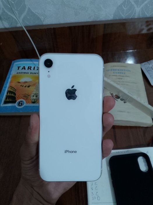 iPhone XR tel yaxshi ozim ishlatib turgan tel