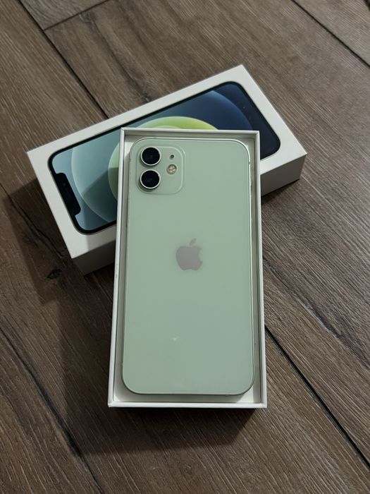 Продам телефон iPhone 12. В идеальном состоянии.