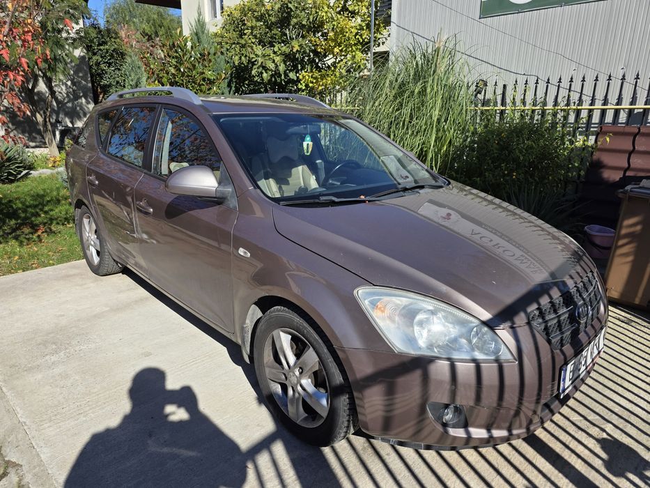 Vând KIA CEED Decembrie 2008