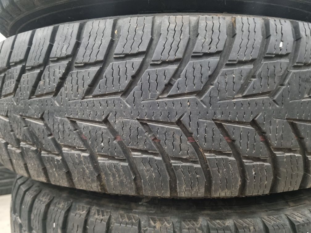 Jante otel Vw Amarok R16 anvelope iarna Nokian 205 R16 C