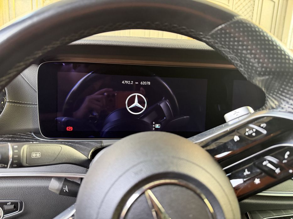 Mercedes benz W213 E200