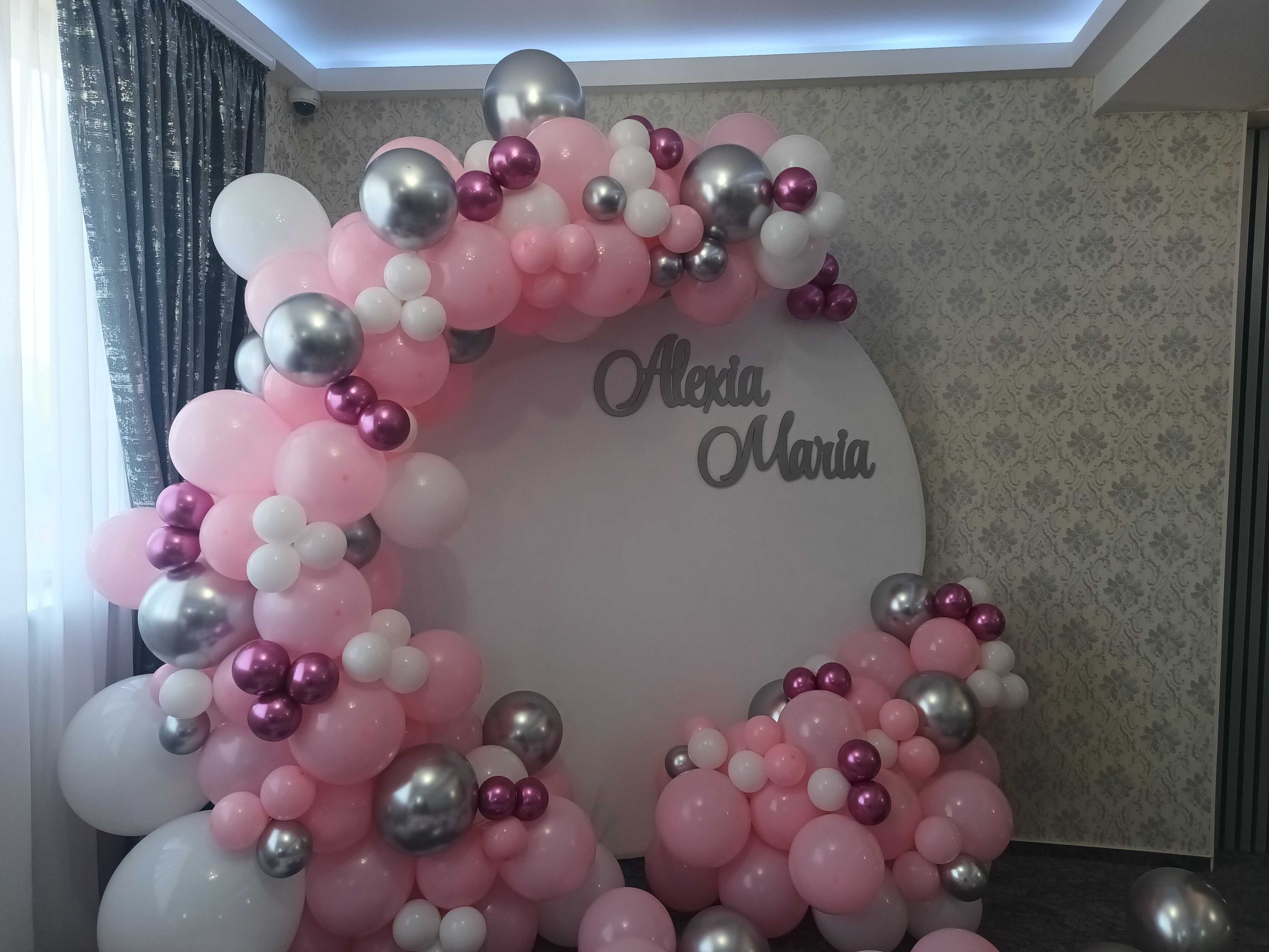Aranjamente baloane majorat/botez/gender reveal/aniversare Photocorner