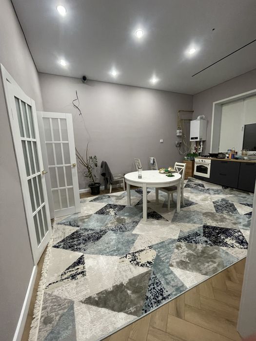 Ковер 3 на 4 в хорошем состоянии