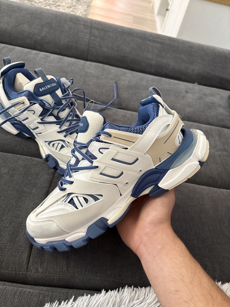 Balenciaga Track