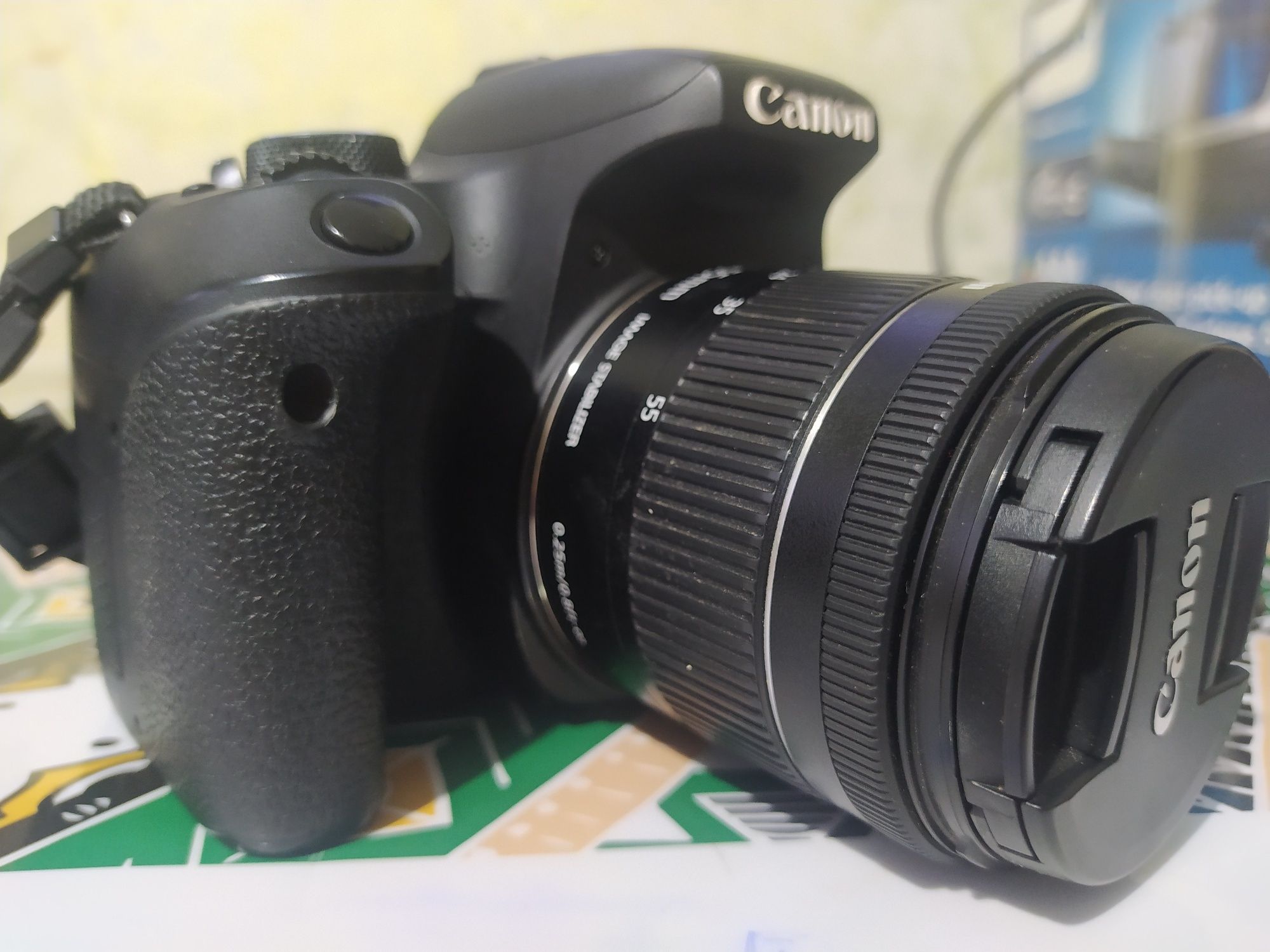 Продам Canon 800d с обьективом