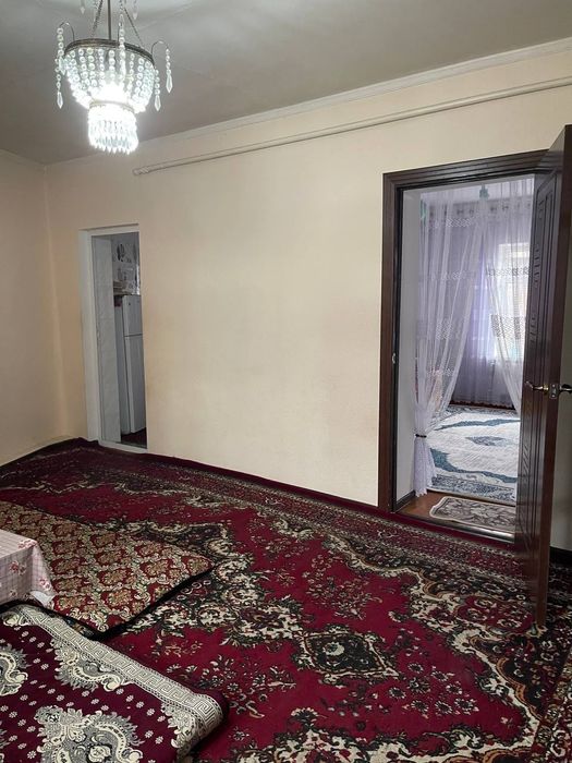 Продается дом в азадбаше 5.5 сотих 6 комнат возле дороги