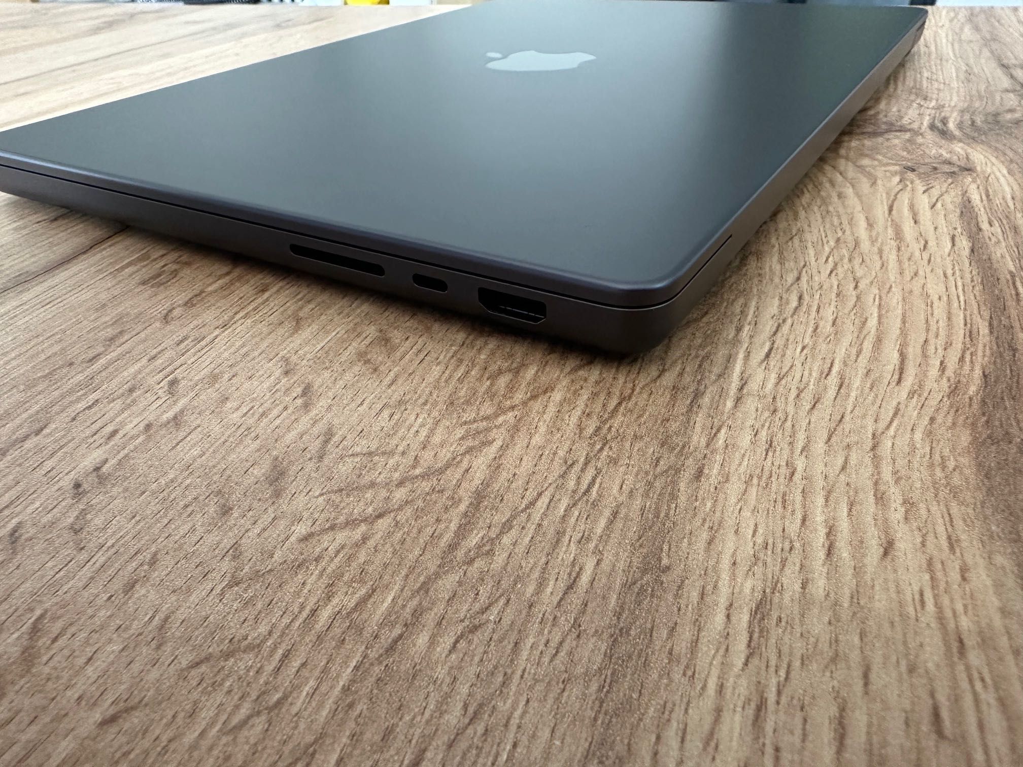 MacBook Pro 14" M4 PRO Chip 14-CPU/20-GPU/48RAM/512GB SSD