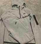Оригинален Nike tech fleece М