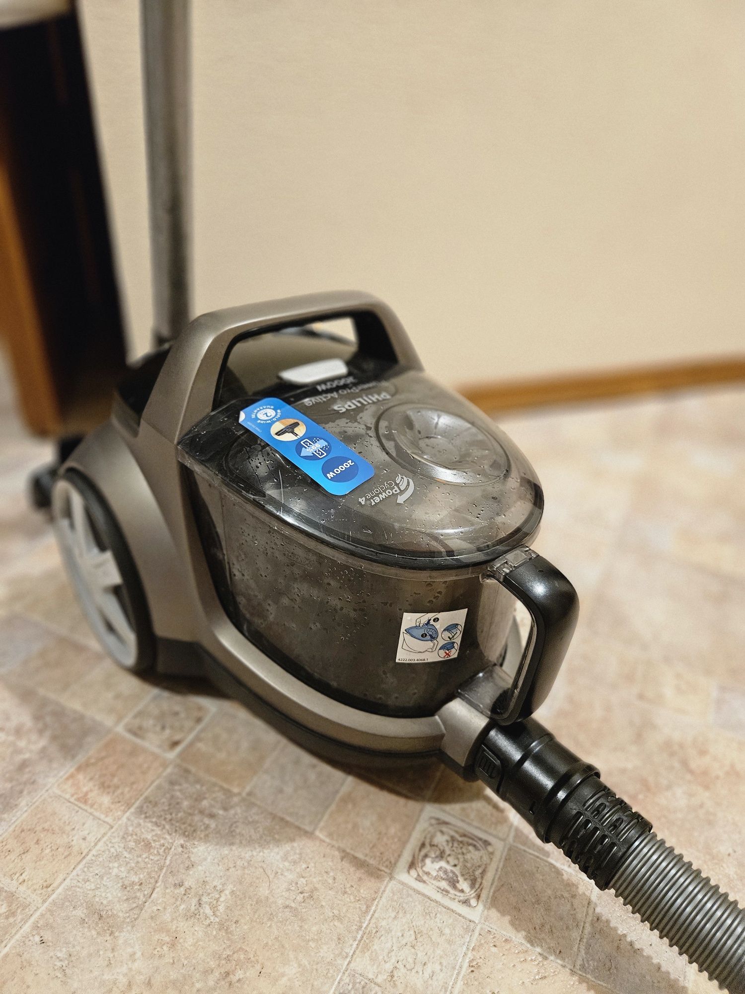 Пылесос PHILLIPS 2000W