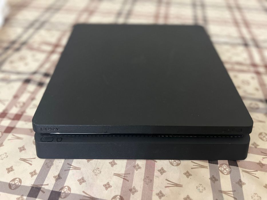 Playstation 4 б/у