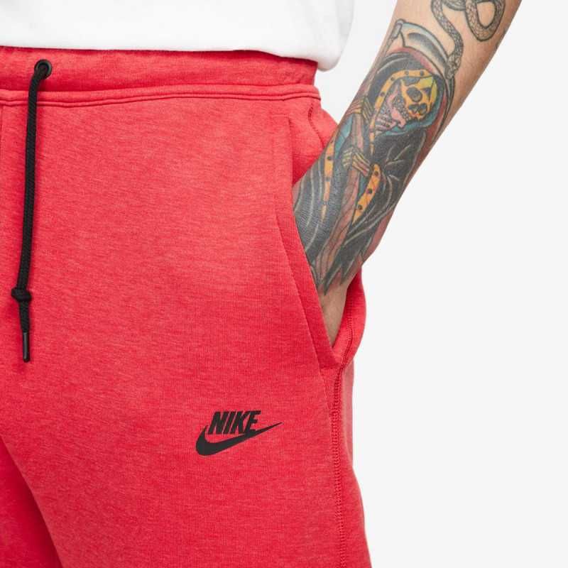 Спортен Екип Nike Tech Fleece