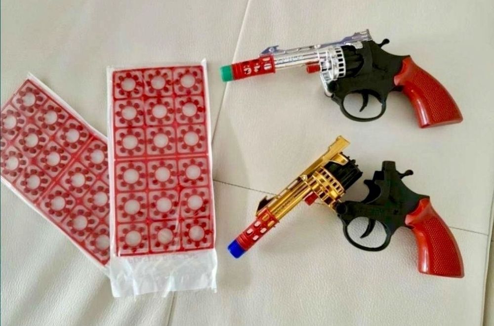 Pistol cu capse pentru copii + 300 capse incluse, jucărie sigură ABS