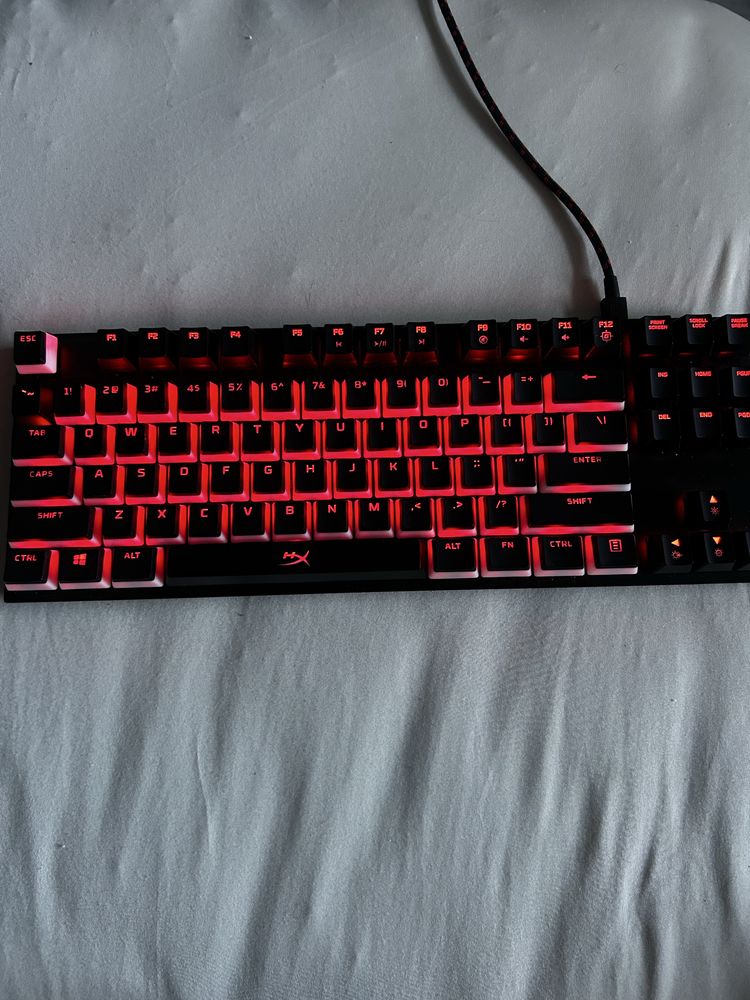 Клавиатура HyperX alloy fps pro
