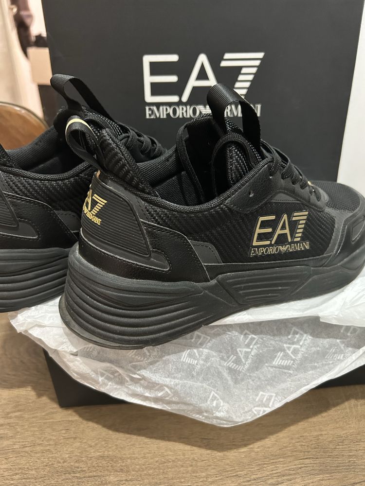 Armani ЕА7 маратонки 42 2/3  номер