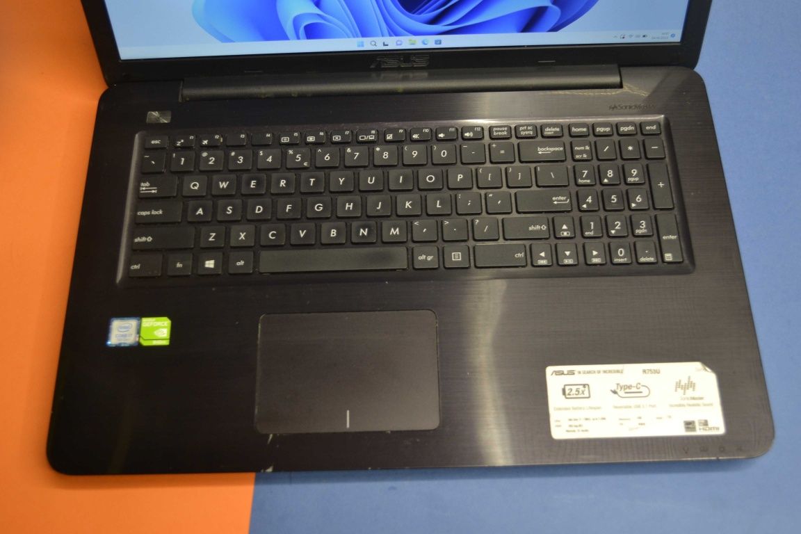 Laptop Gaming Asus 15.6"  i7-7500U 8GB RAM 1TB Nvidia 940MX 2GB