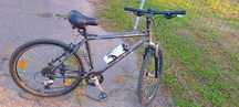 Bicicleta cu cadru aluminiu