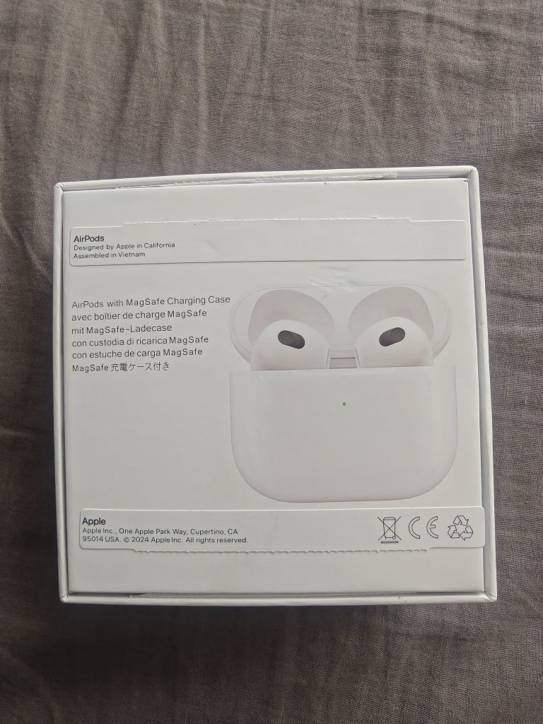 Apple Airpods 3-то поколение