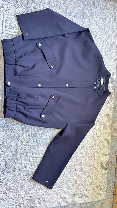 Ветровка и костюм