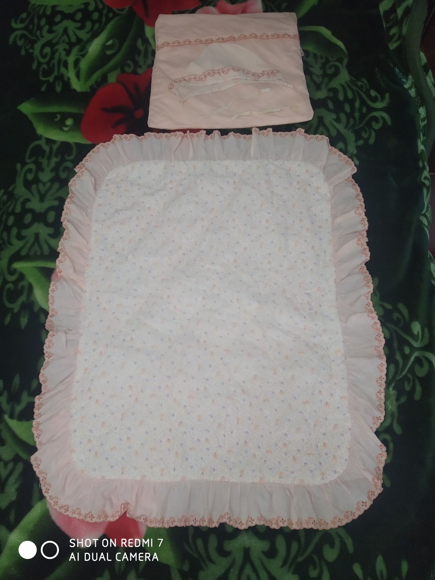 Одеяло-конверт с подушкой и чепчик