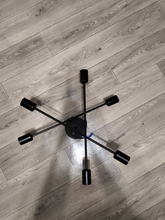 Люстра в стиле хайтек