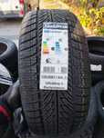 225/45/17 94V XL GoodYear UltraGrip 8 Performance