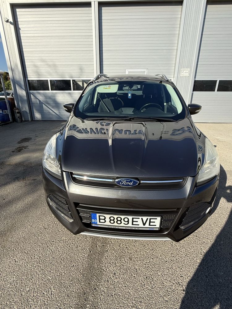 Ford Kuga manual , km reali