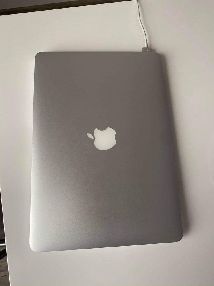 MacBook цена 750 лв