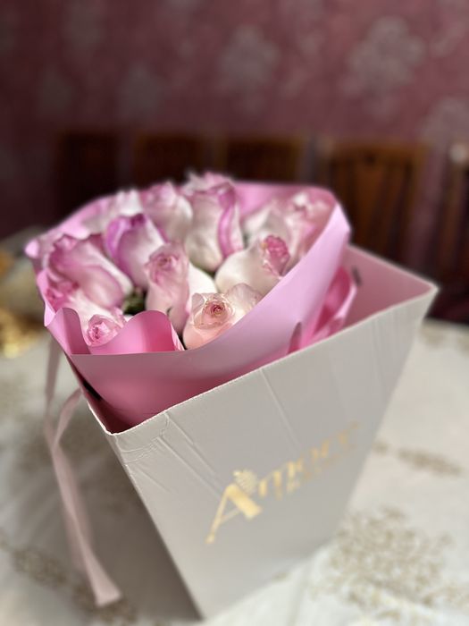 Цветы 17 штук роза
