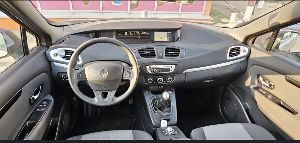 RENAULT SCENIC 1.5 DCI 110 CP Navi Pilot Automat