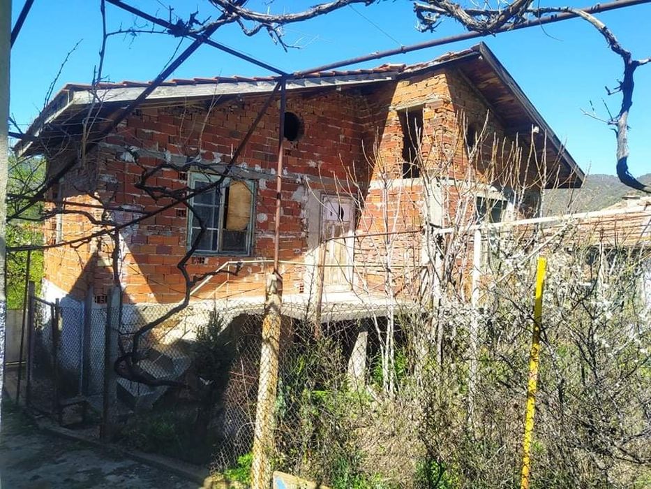 Продава се Къща в с. Доброво, Област Кюстендил - 81 кв.м за 391 €/кв.м - Снимка #1