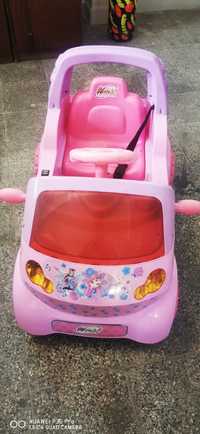 Детска кола за момиче с акумулаторна батерия!