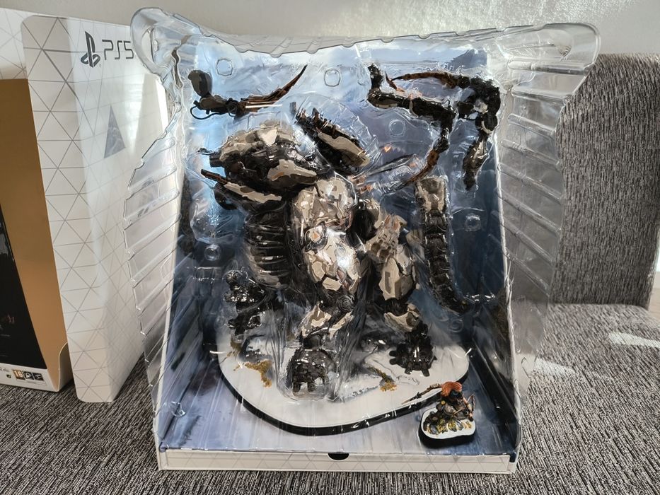 Horizon Forbidden west collectors edition ps5 playstation 5