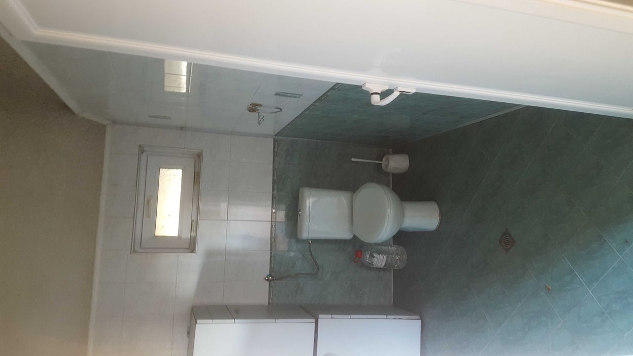 Продава се Промишлена сграда в с. Волуяк, Област София-град - 610 кв.м за 296 €/кв.м - Снимка #1