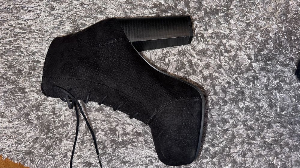 Botine cu toc marime 36