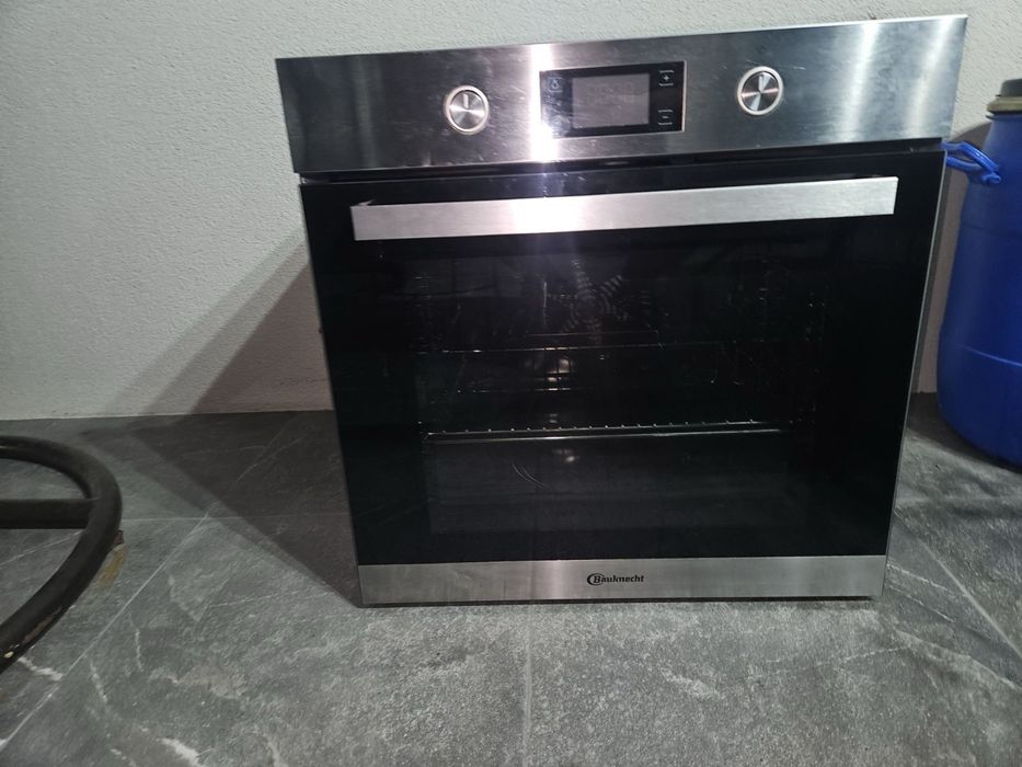 Висок клас фурна за вграждане ,,Bauknecht”