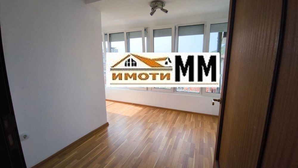 Продава се Тристаен апартамент в Пловдив, Център - 64 кв.м за 2032 €/кв.м - Снимка #6