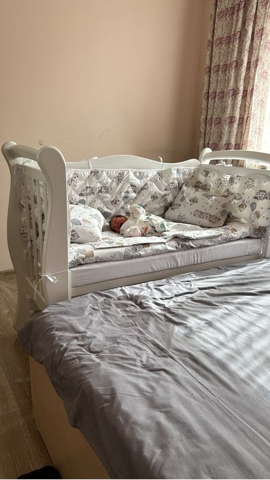 Продам манеж состояние новое