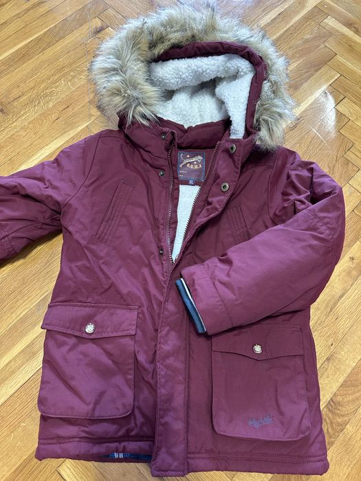 Зимно яке с пухкава качулка много топло