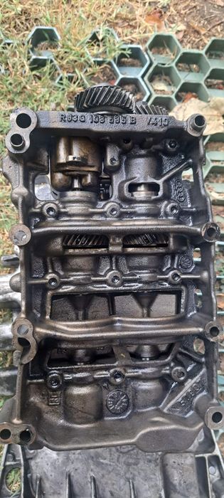 Pompa Ulei Audi A4 + Baie ulei