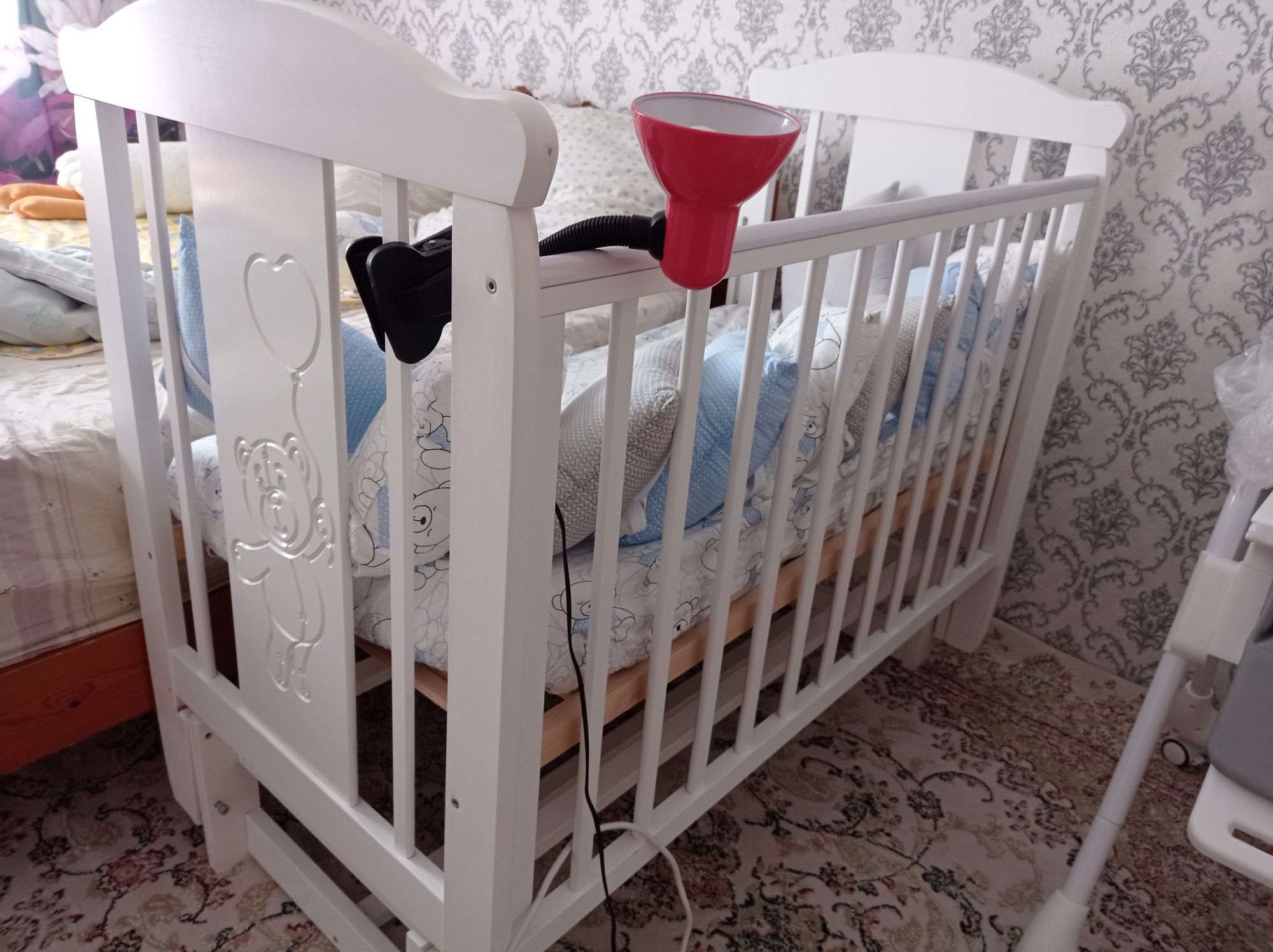 Продам детскую кроватку