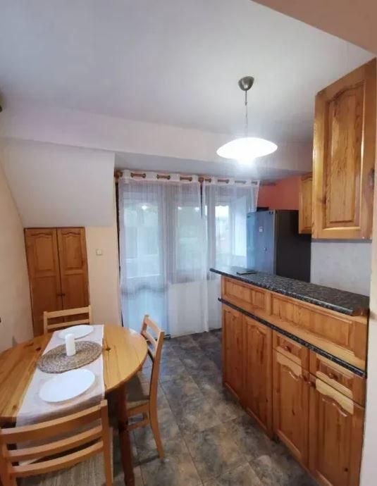 Двустаен апартамент, под наем, Център