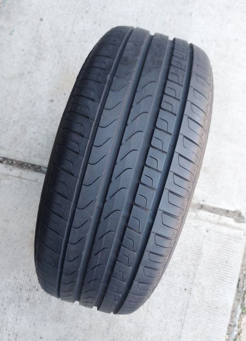 O bucată 225/50 R17 vară - una Semperit Pirelli