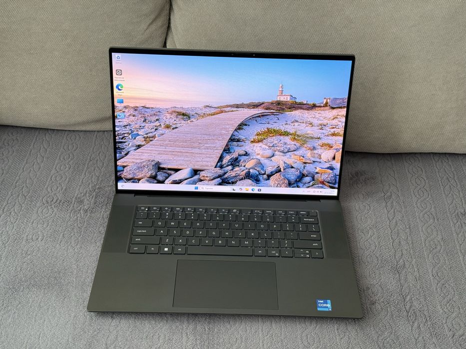 16'UHD+ OLED Touch/i7-13800H/ Dell Precison 5680/RTX A1000 6GB/32GB