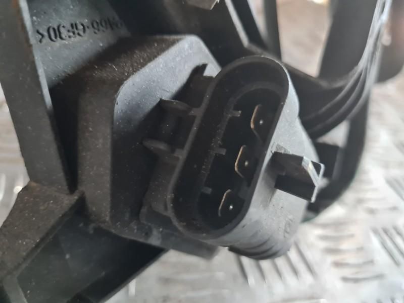 Electroventilator 3 pini Opel Tigra B 1.4 i 16v Z14XEP