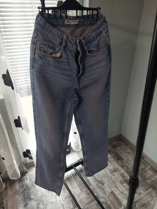 Класическо сини дънки Zara