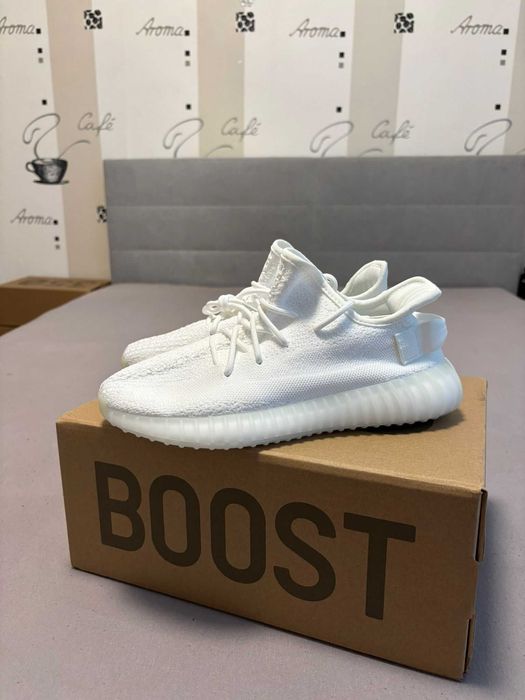 Yeezy 350 v2 White