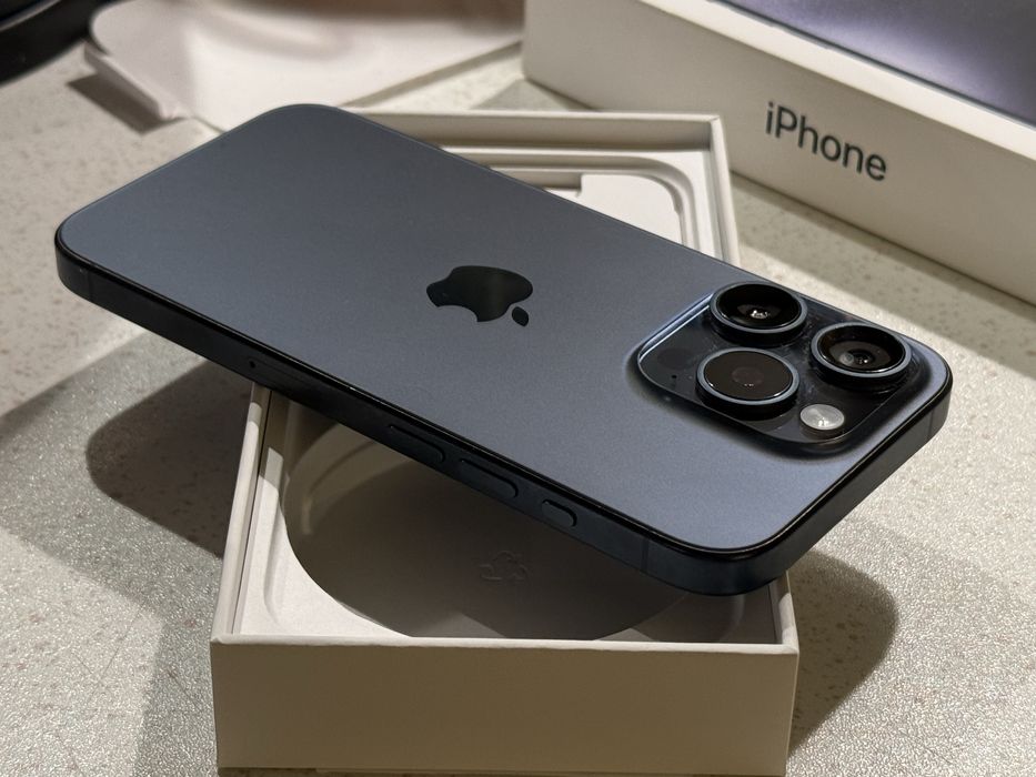 iPhone 15 Pro 256GB Blue Titanium – Перфектен, 97% Батерия!